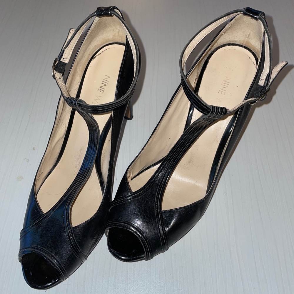 T strap peep-toe Nine West dress heels